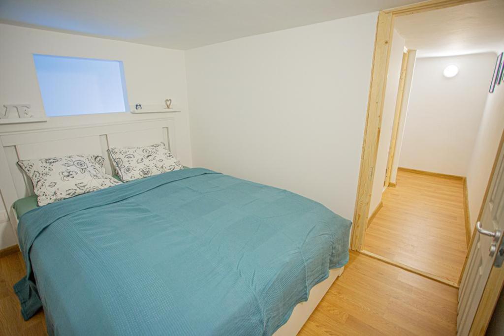 Cosy Gallery Flat In Akacfa St. Budapest Exterior foto