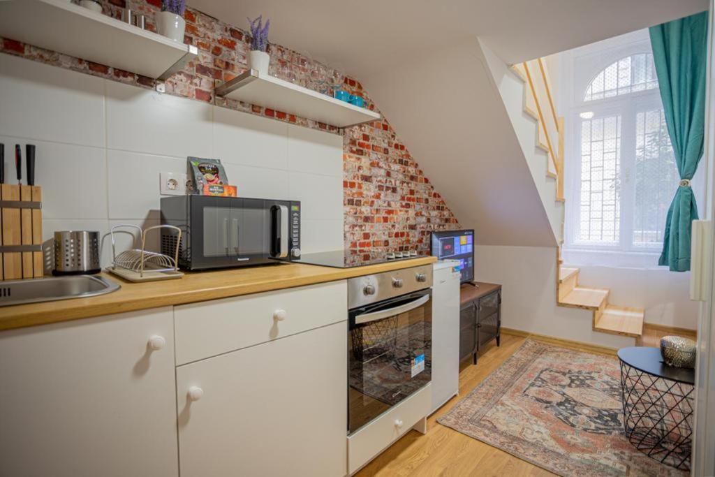 Cosy Gallery Flat In Akacfa St. Budapest Exterior foto